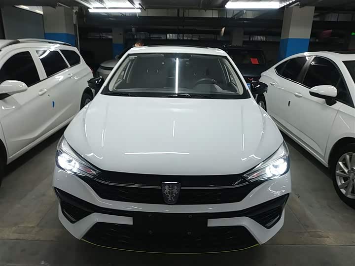 Фото 3 - Roewe i5