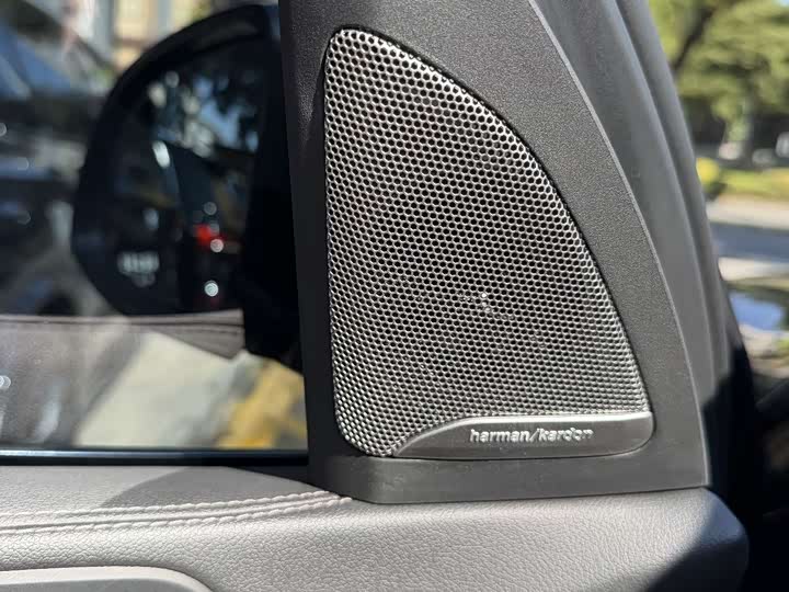 Фото 16 - BMW X5