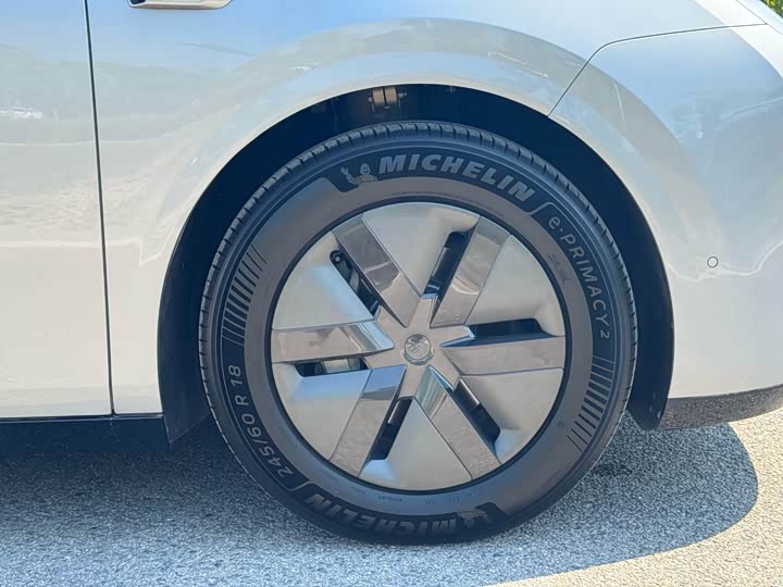 Фото 20 - LiXiang Mega