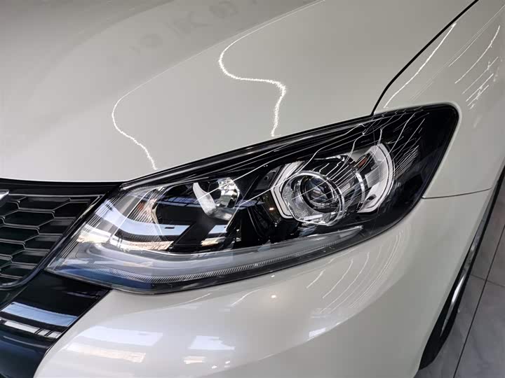 Фото 15 - Nissan Tiida