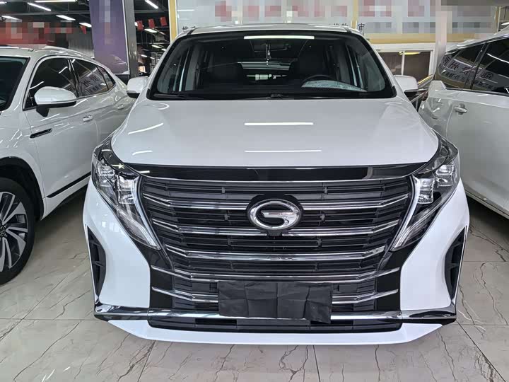 Фото 2 - GAC Trumpchi M8