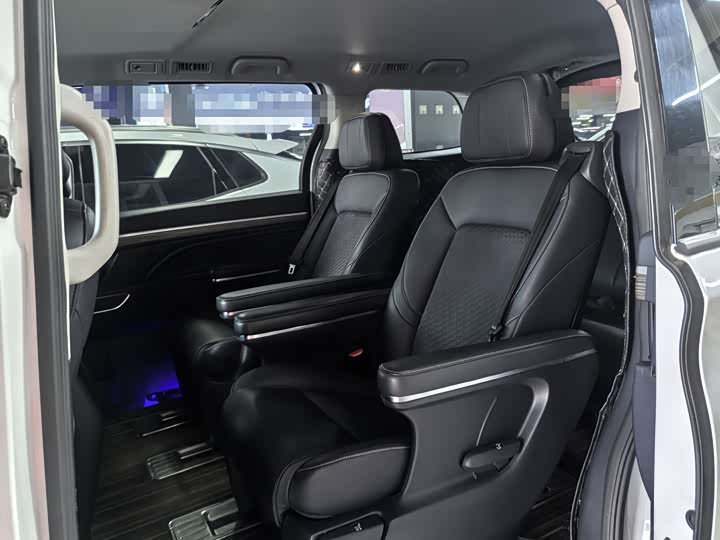 Фото 8 - GAC Trumpchi M8