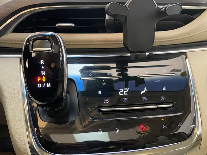 Фото 23 - Buick GL8 ES