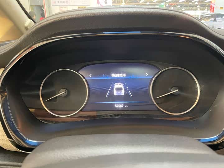 Фото 24 - Buick GL8 ES