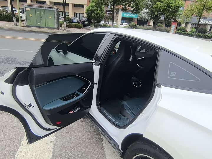 Фото 11 - MG Motor 7