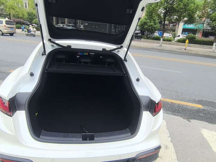 Фото 15 - MG Motor 7