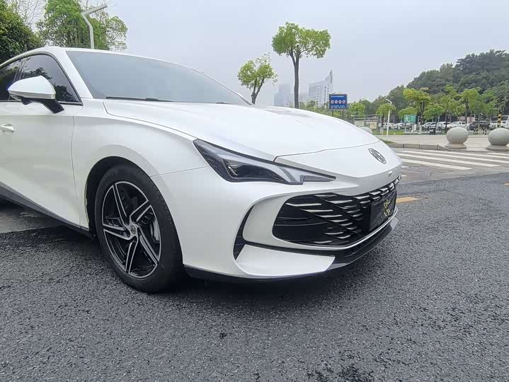 Фото 3 - MG Motor 7