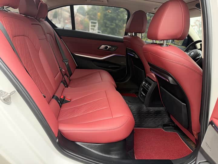 Фото 4 - BMW 3 Series