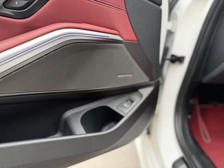 Фото 9 - BMW 3 Series