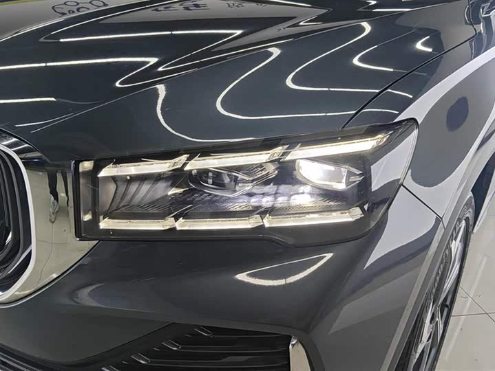 Фото 5 - Geely Monjaro