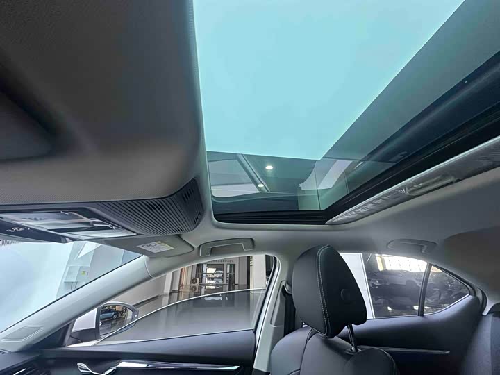 Фото 16 - Skoda Octavia Pro