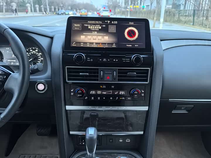 Фото 13 - Nissan Armada