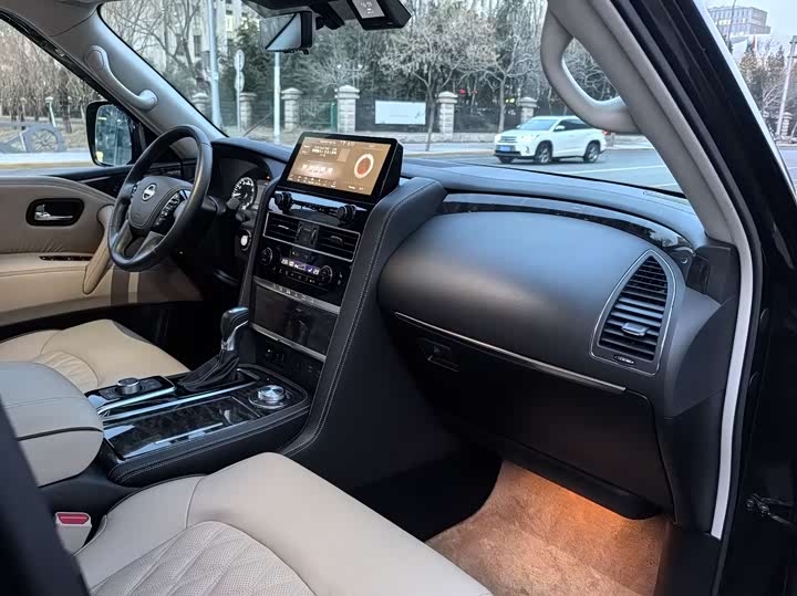 Фото 17 - Nissan Armada