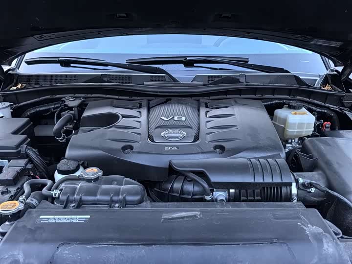 Фото 19 - Nissan Armada