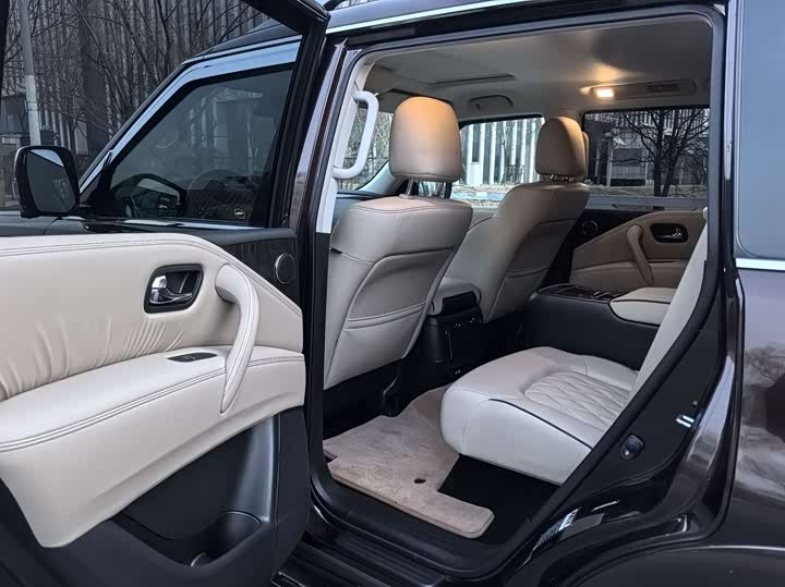 Фото 9 - Nissan Armada