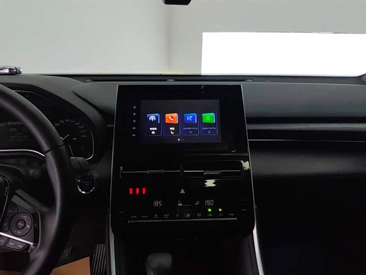 Фото 13 - Toyota Avalon