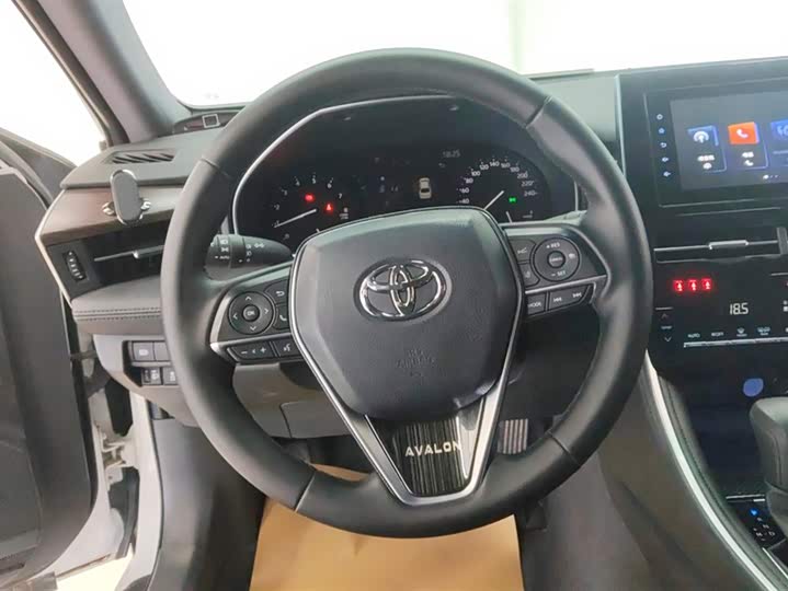 Фото 15 - Toyota Avalon