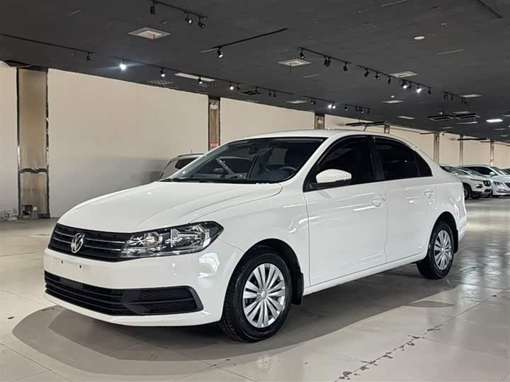 Фото 1 - Volkswagen Santana