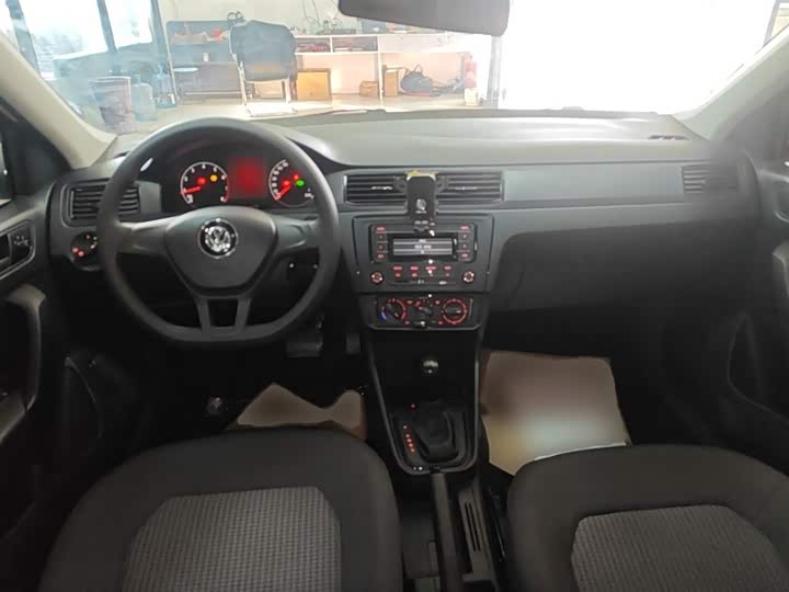 Фото 12 - Volkswagen Santana