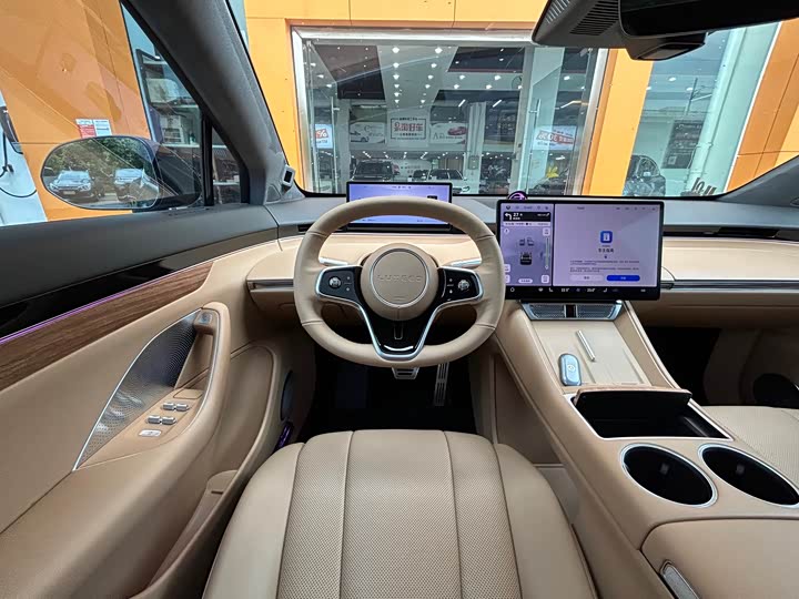 Фото 19 - Luxeed R7