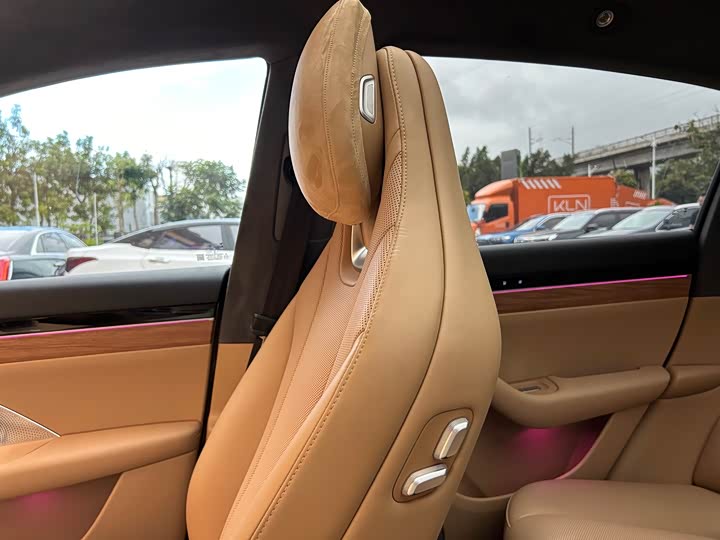 Фото 49 - Luxeed R7