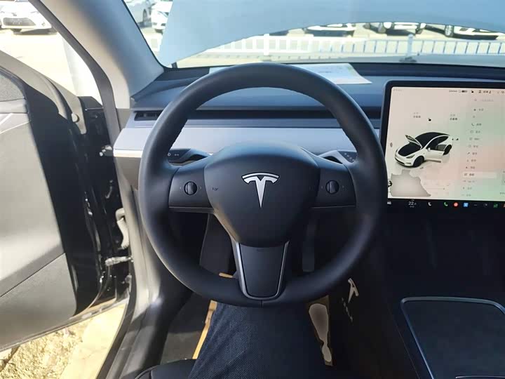 Фото 11 - Tesla Model Y