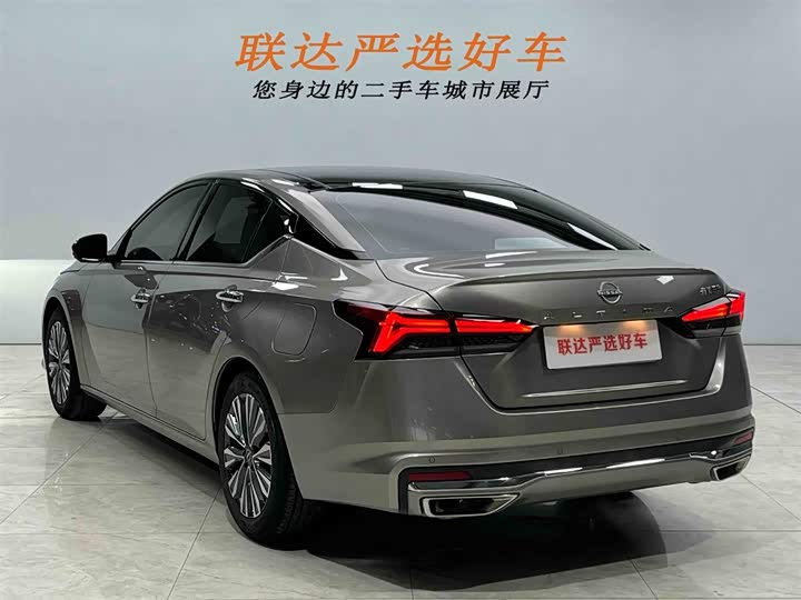 Фото 23 - Nissan Teana