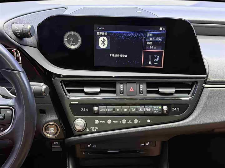 Фото 15 - Lexus ES