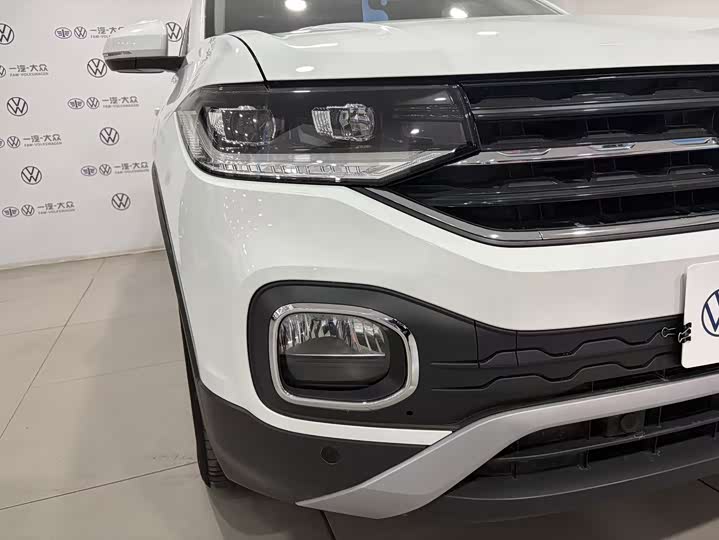 Фото 3 - Volkswagen Tacqua