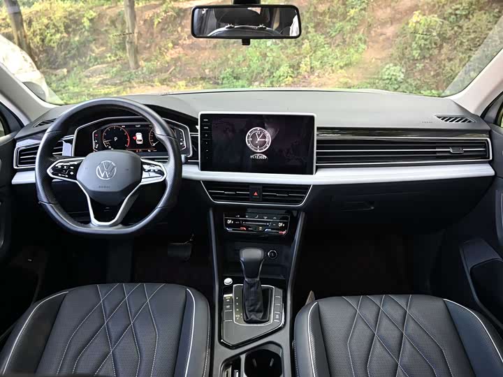 Фото 6 - Volkswagen Tiguan L Pro