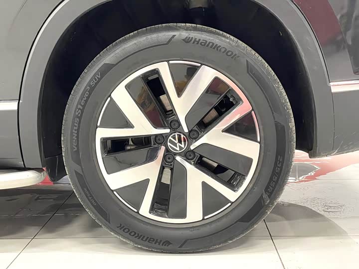 Фото 17 - Volkswagen Tayron