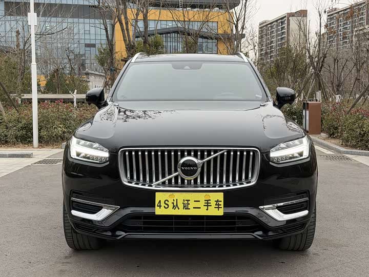 Фото 2 - Volvo XC90