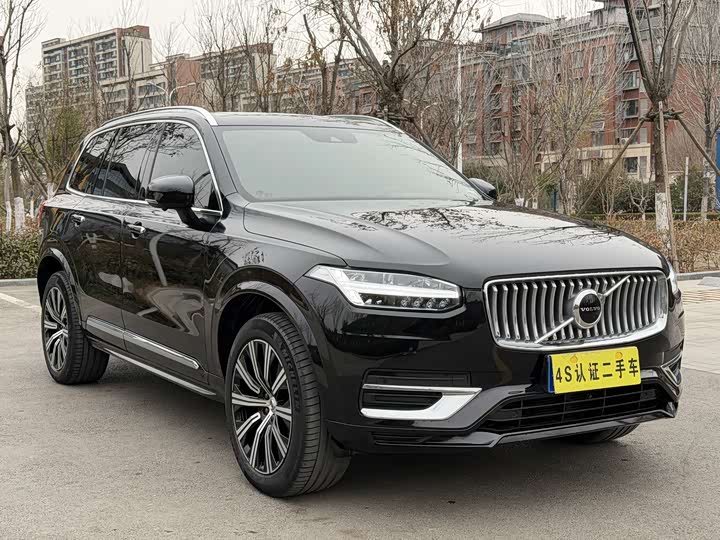 Фото 3 - Volvo XC90