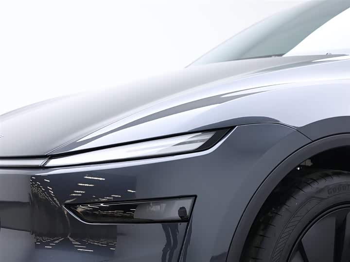 Photo 18 - Tesla Model Y