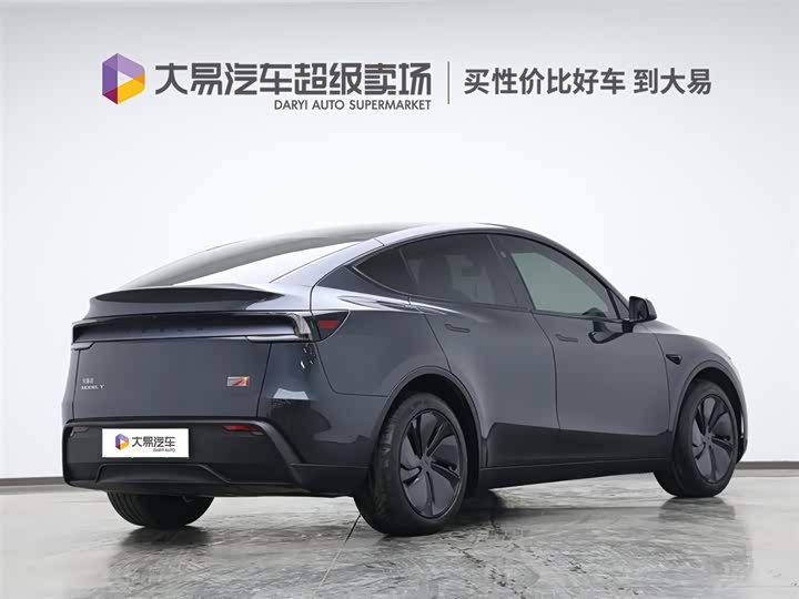 Photo 3 - Tesla Model Y