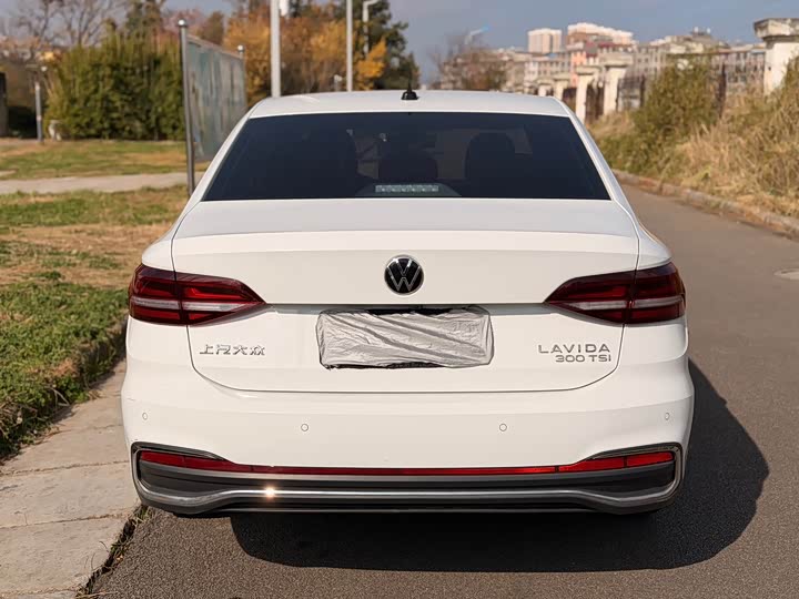 Фото 5 - Volkswagen Lavida