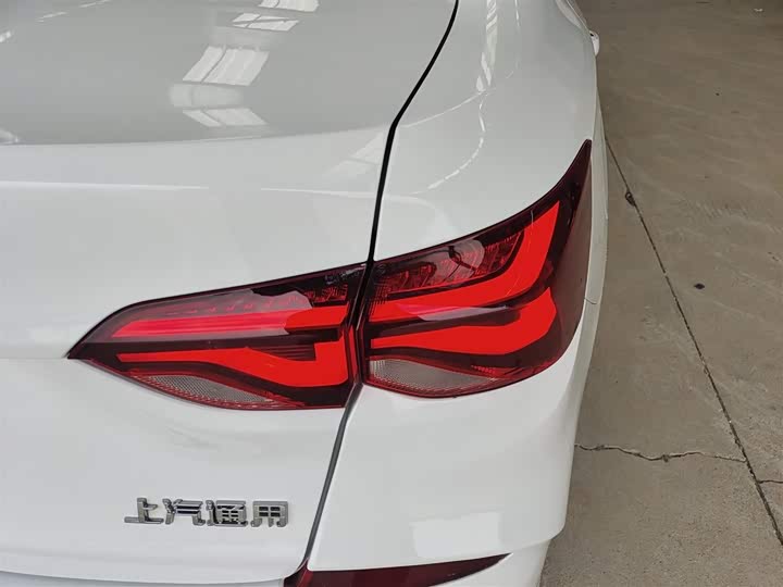 Фото 8 - Chevrolet Monza