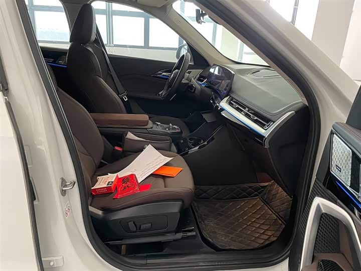 Фото 11 - BMW X1