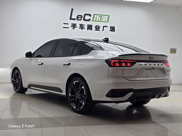 Фото 15 - Ford Mondeo