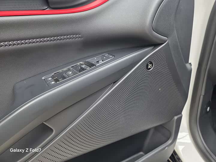 Фото 8 - Ford Mondeo