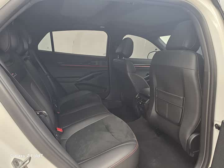 Фото 9 - Ford Mondeo