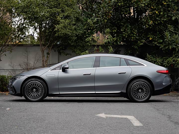 Фото 5 - Mercedes-Benz EQS