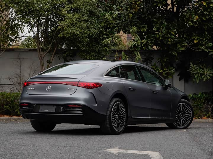 Фото 6 - Mercedes-Benz EQS