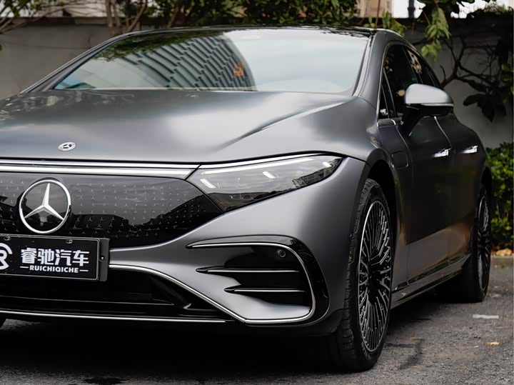 Фото 8 - Mercedes-Benz EQS