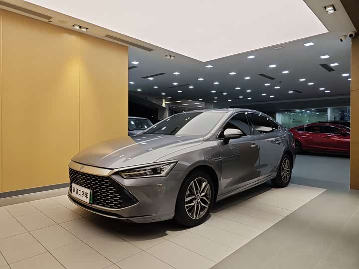 Фото 1 - BYD Qin Plus