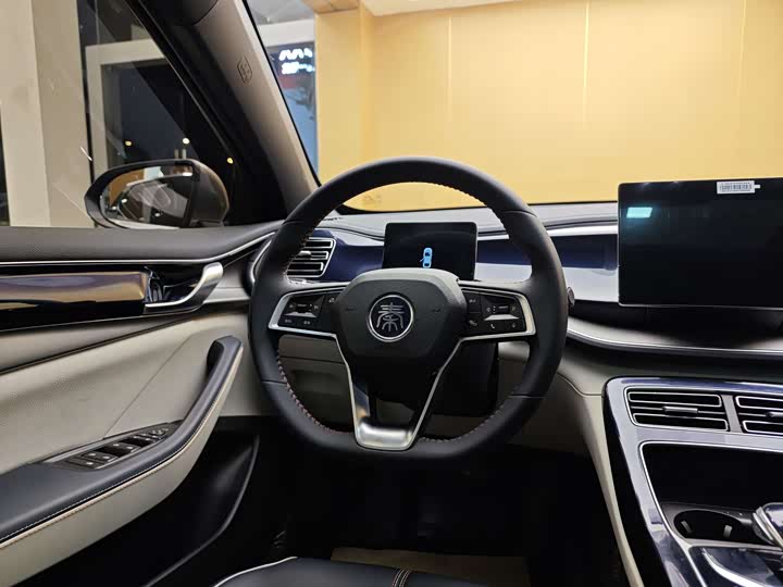 Фото 14 - BYD Qin Plus