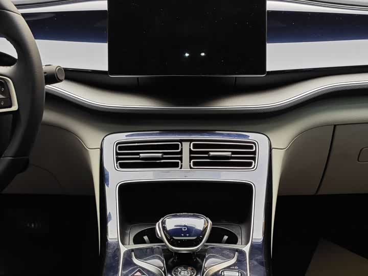 Фото 19 - BYD Qin Plus