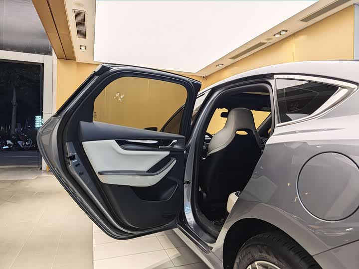 Фото 21 - BYD Qin Plus