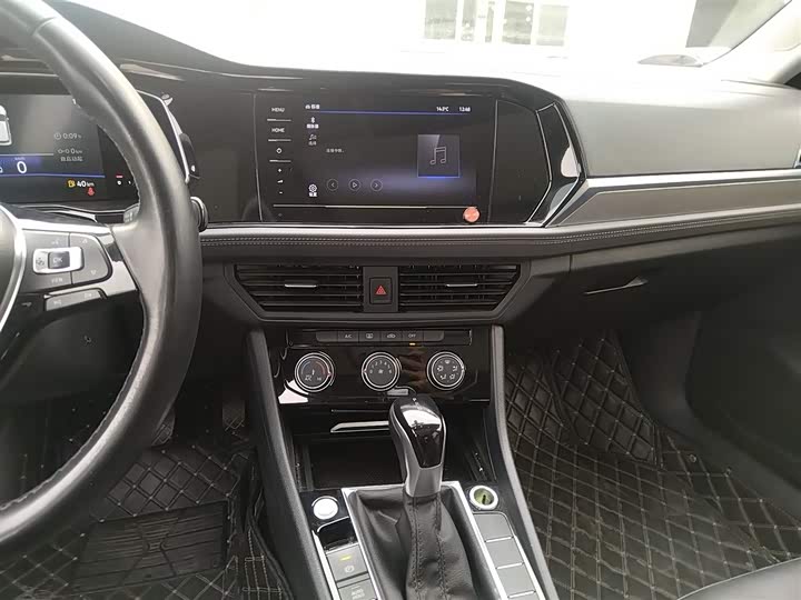 Фото 13 - Volkswagen Sagitar L