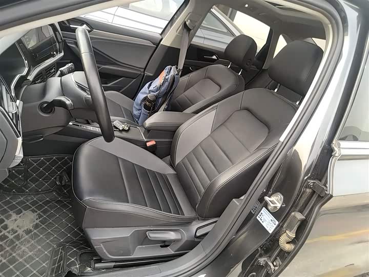 Фото 15 - Volkswagen Sagitar L